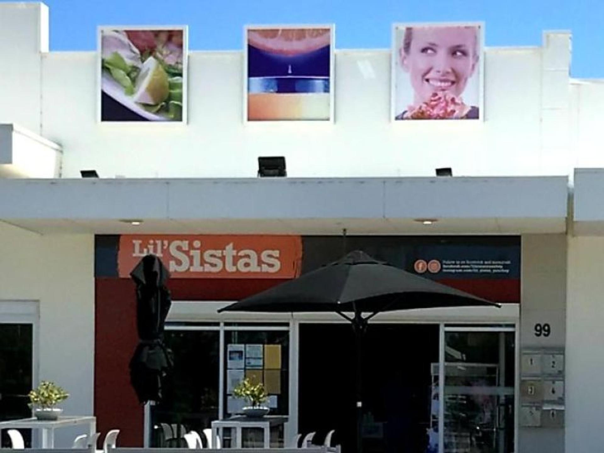 Great Location Food And 568324 2