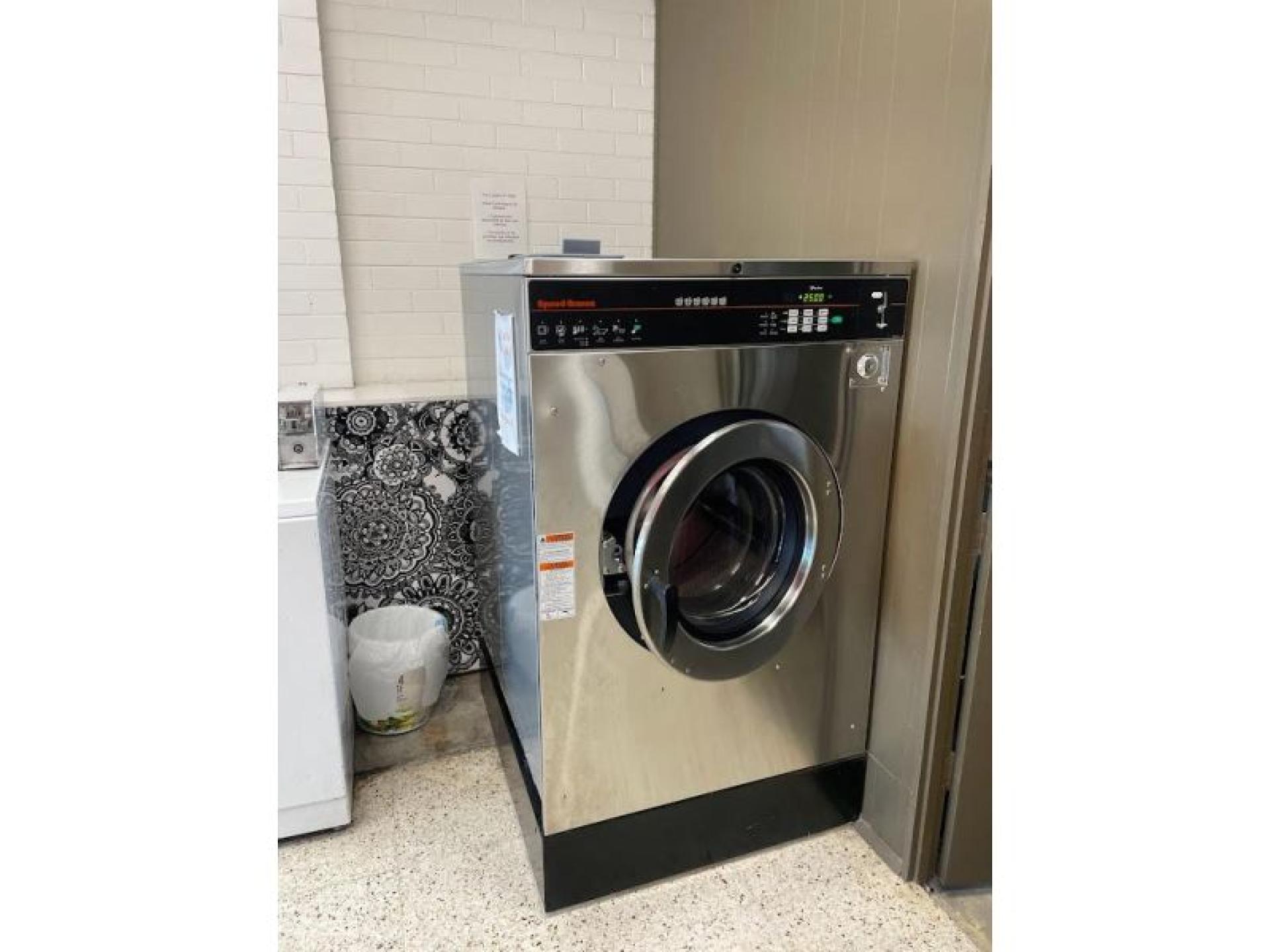 Mornington Peninsula Coin Laundry 572638 3