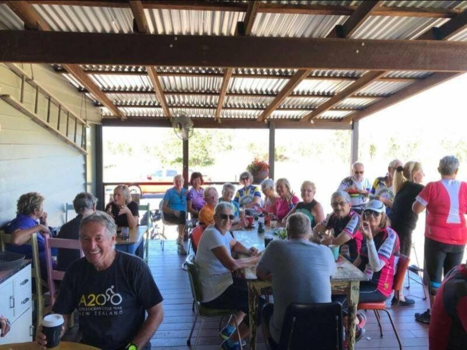 Cafe For Sale In 573024 3