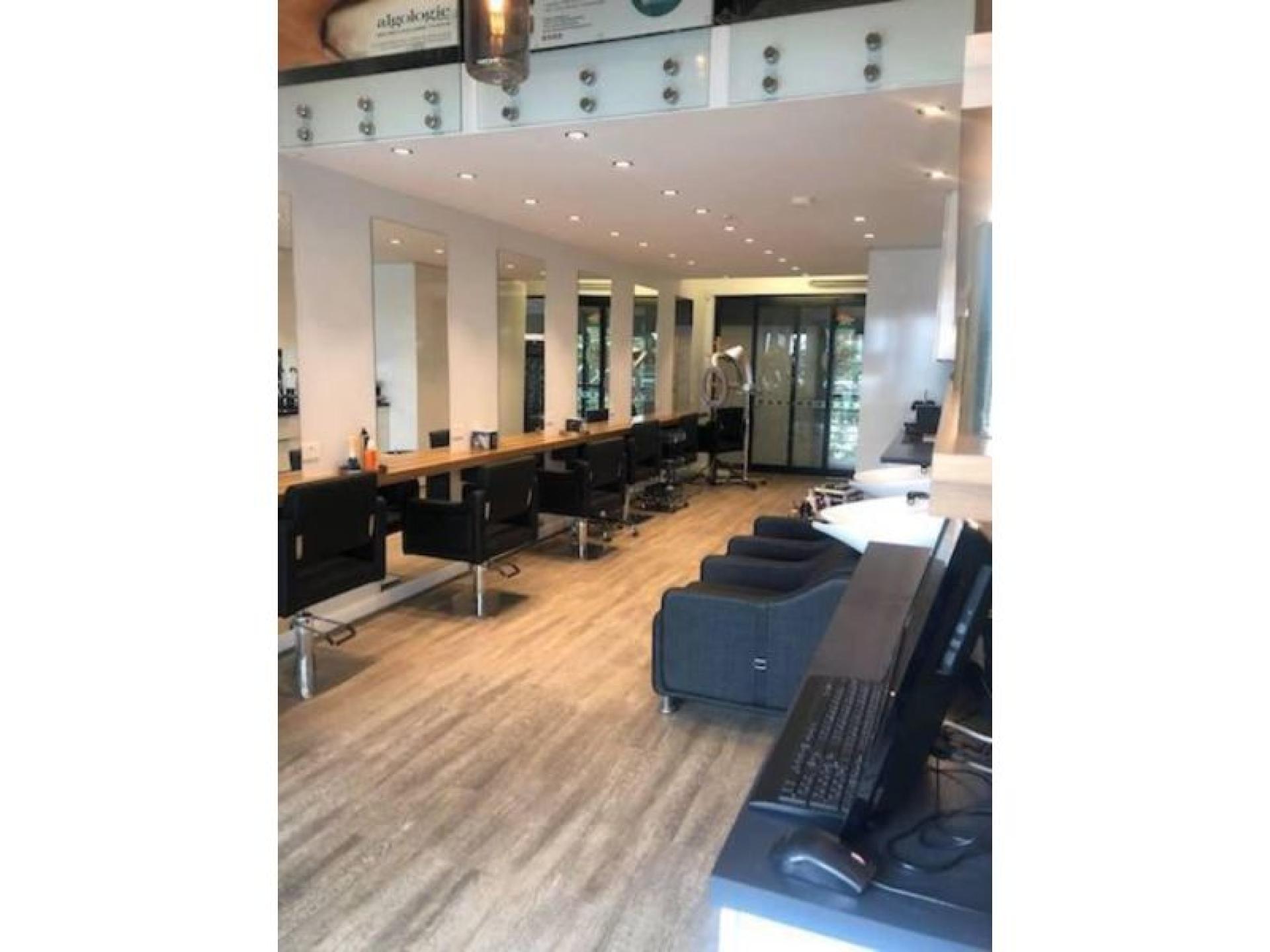 Sold! Hair And Beauty 573044 2