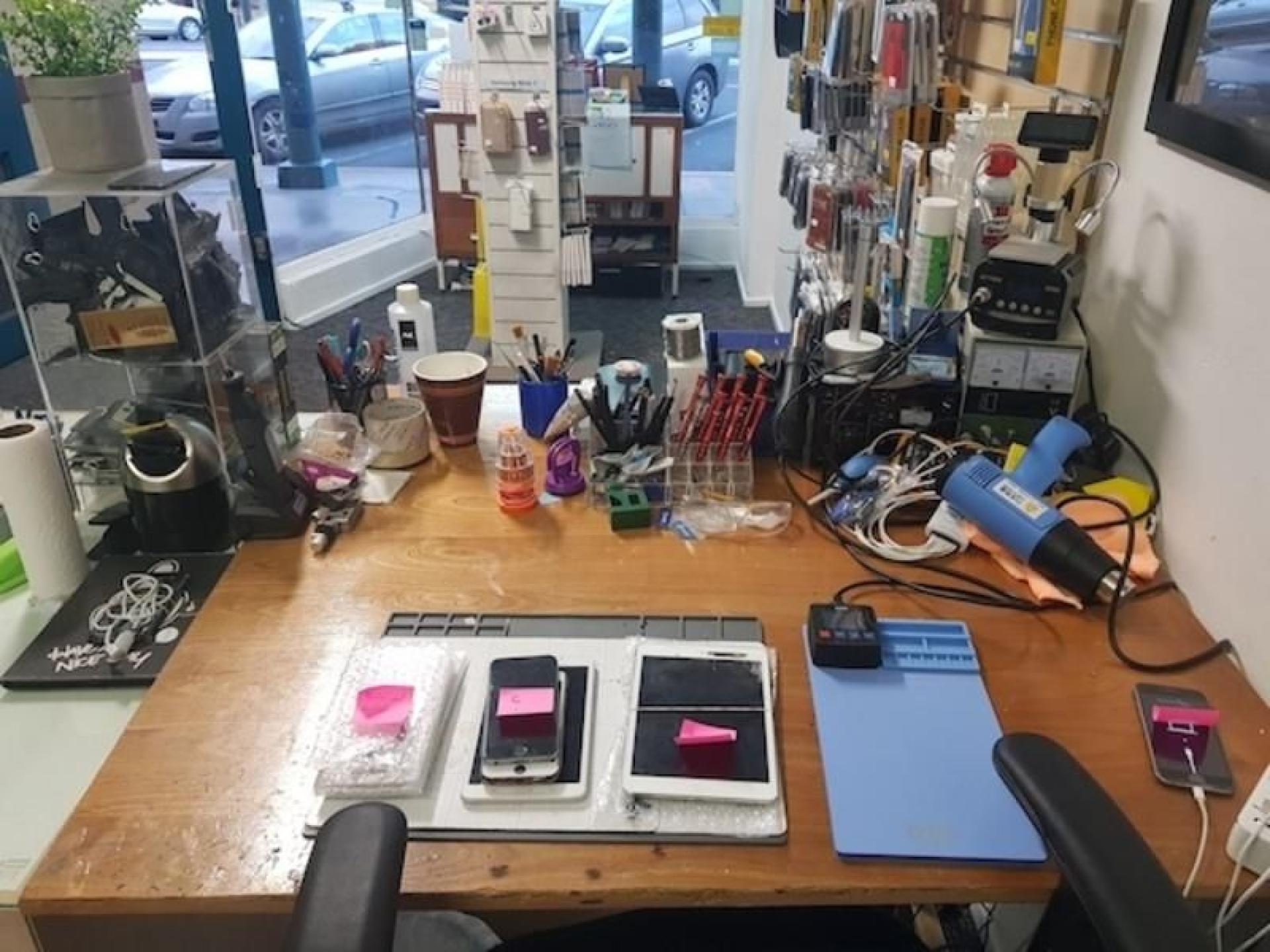 Sold! Phone Repairs And 573052 3
