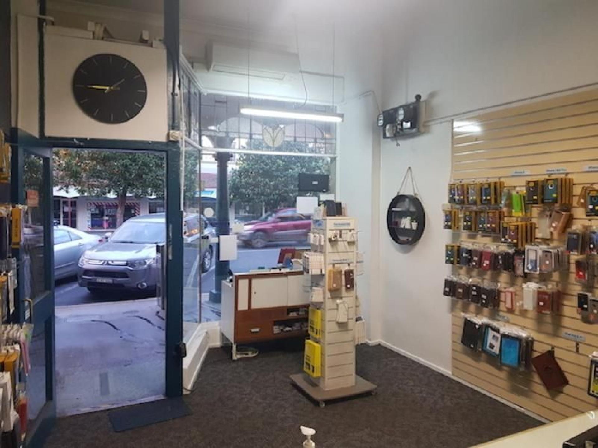 Sold! Phone Repairs And 573052 2