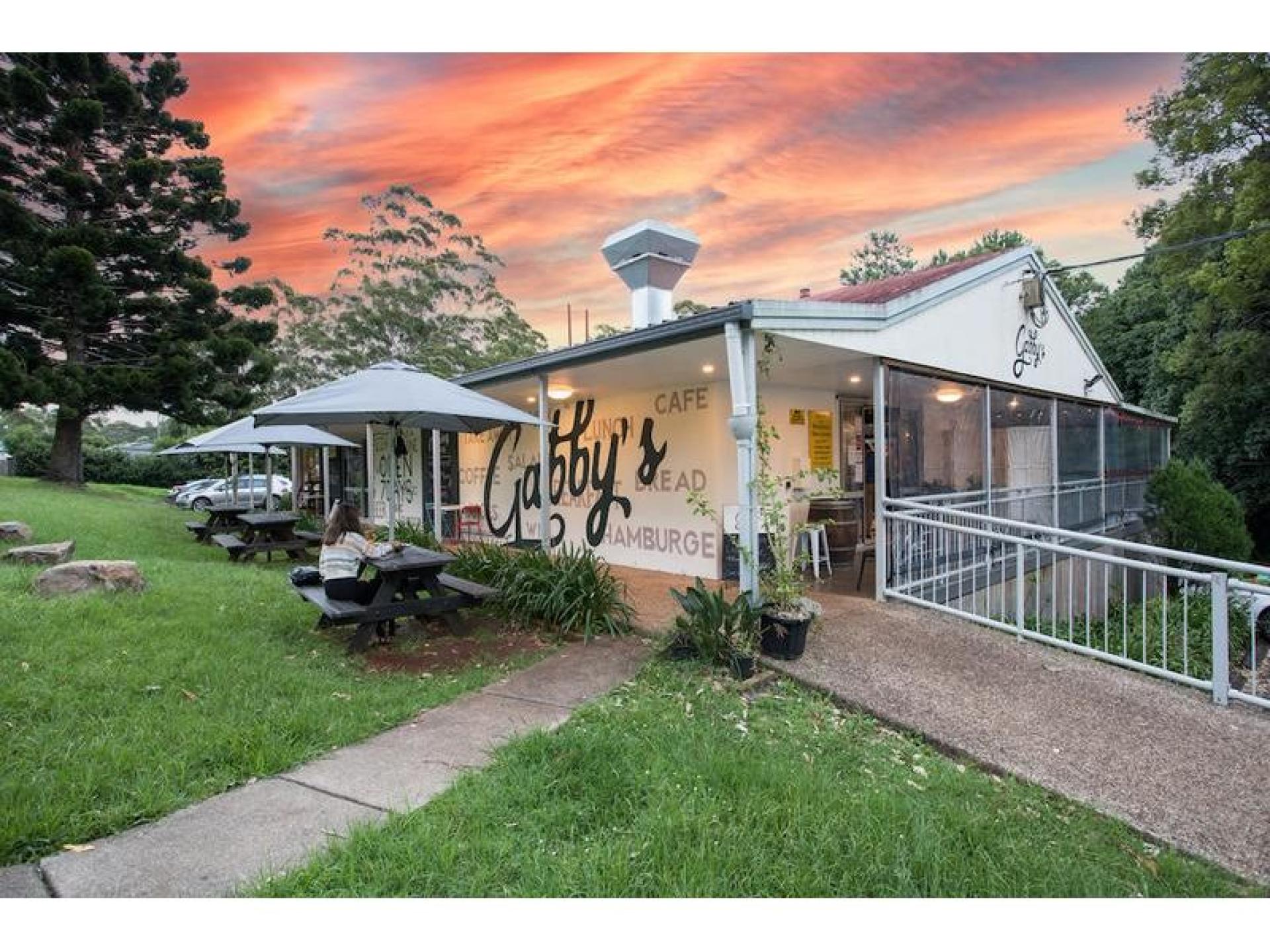 Sold! Popular Cafe-bar Restaurant 573232 2