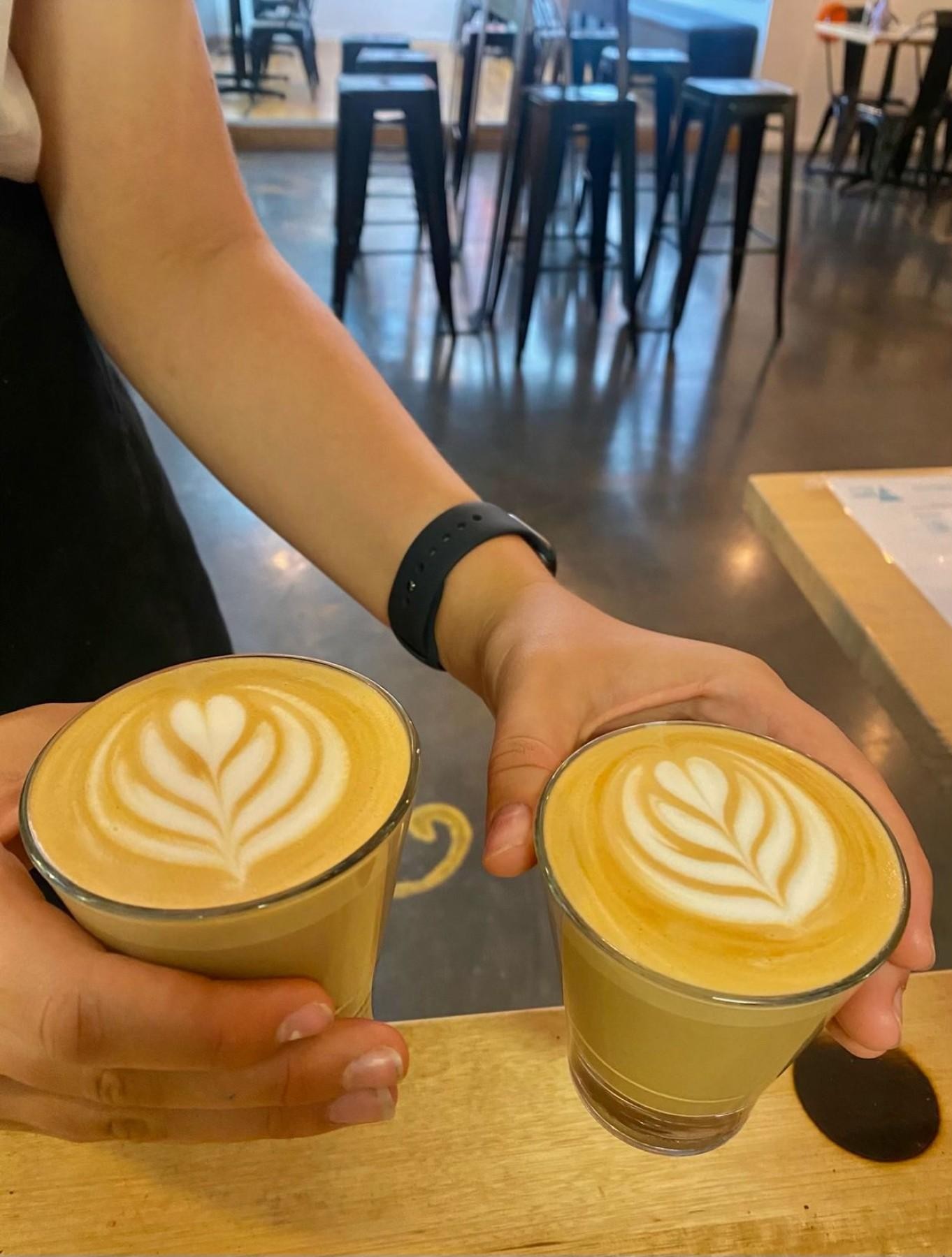 Multiple Award Winner Cafe 574102 3