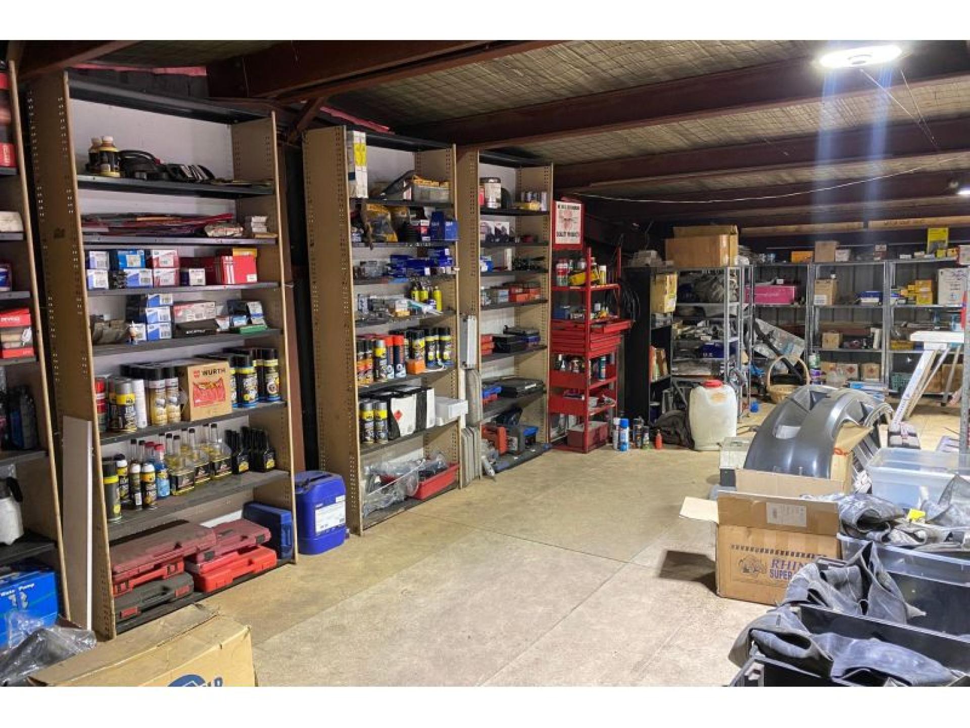 O'connell's Tyres - A 574910 2