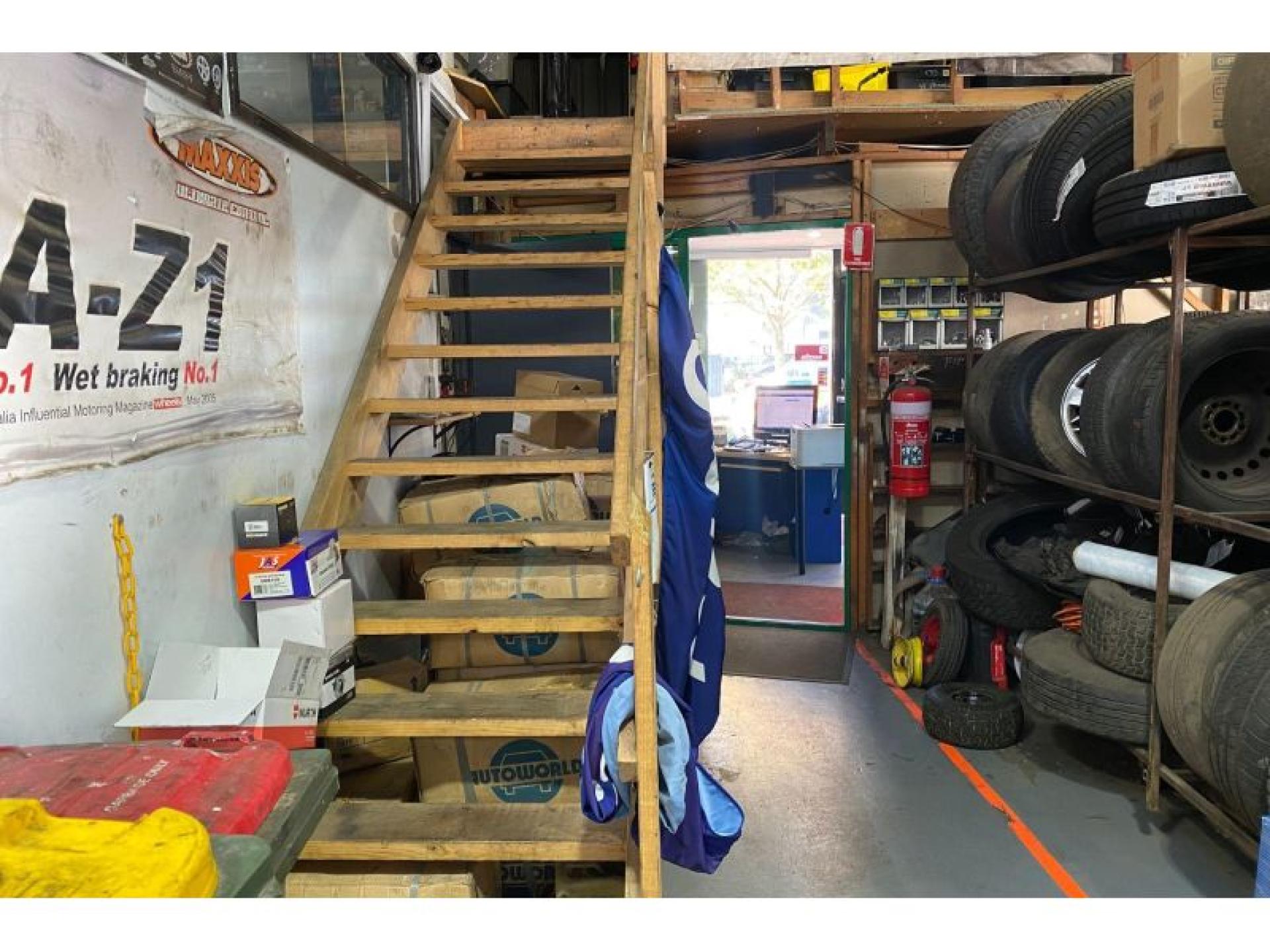 O'connell's Tyres - A 574910 1