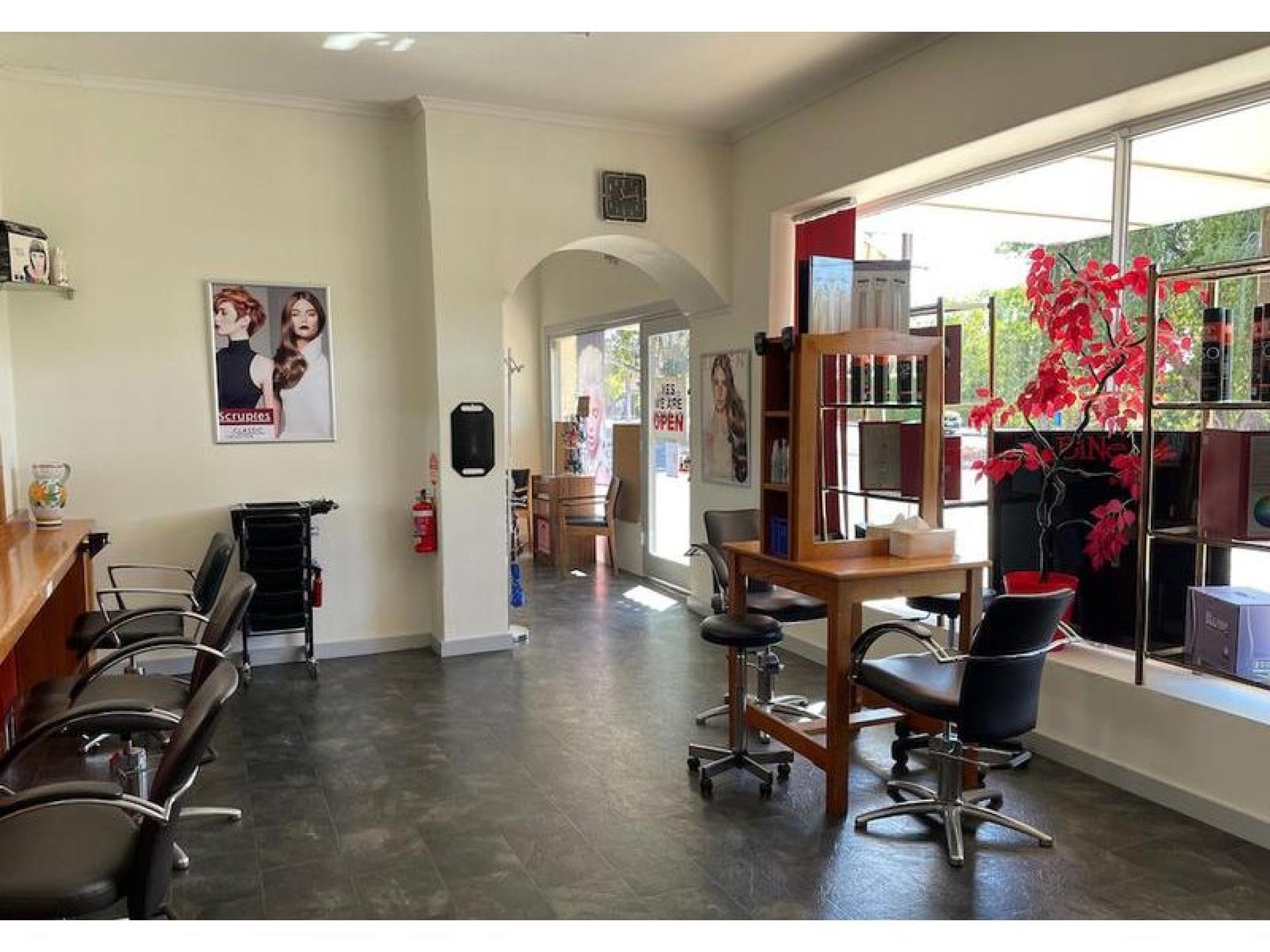 Longstanding Hair Salon With 576079 1