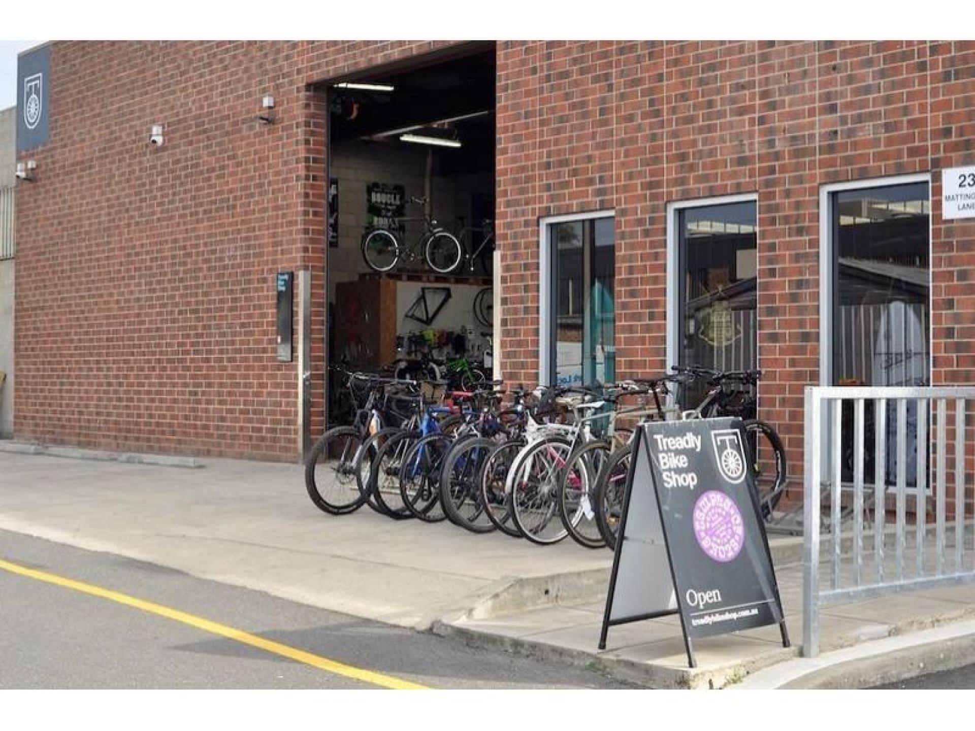 Sold-nationally Renowned Retail And 576940 1