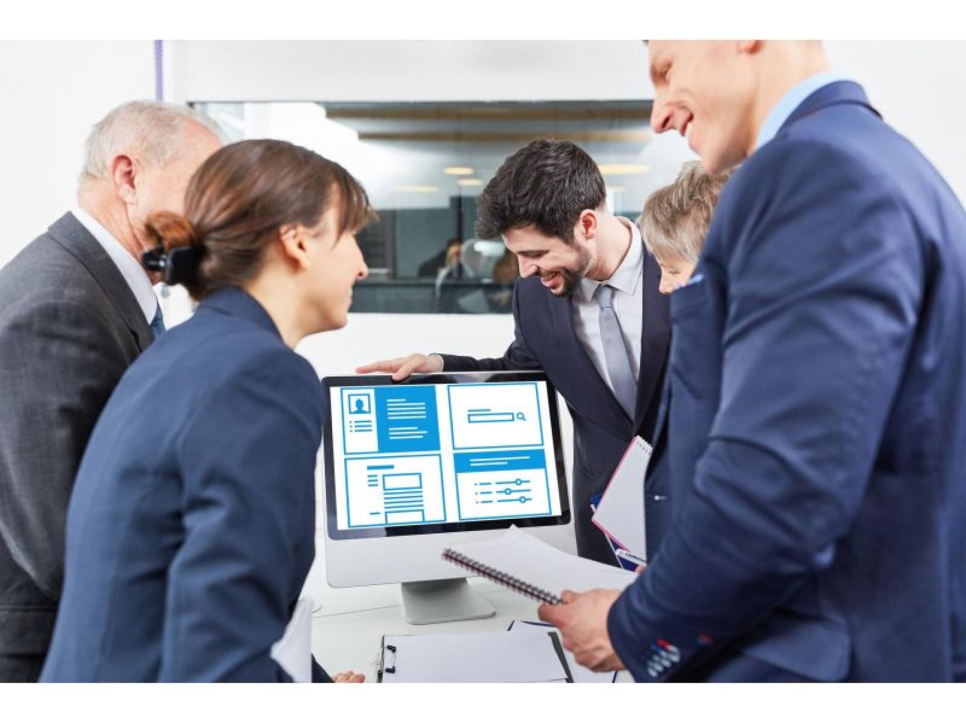 J821 Leading Digital Marketing/ 577062 1