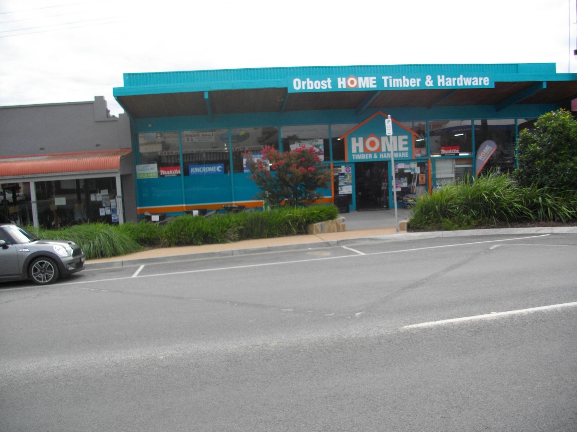 Home Hardware For Sale. 577232 1