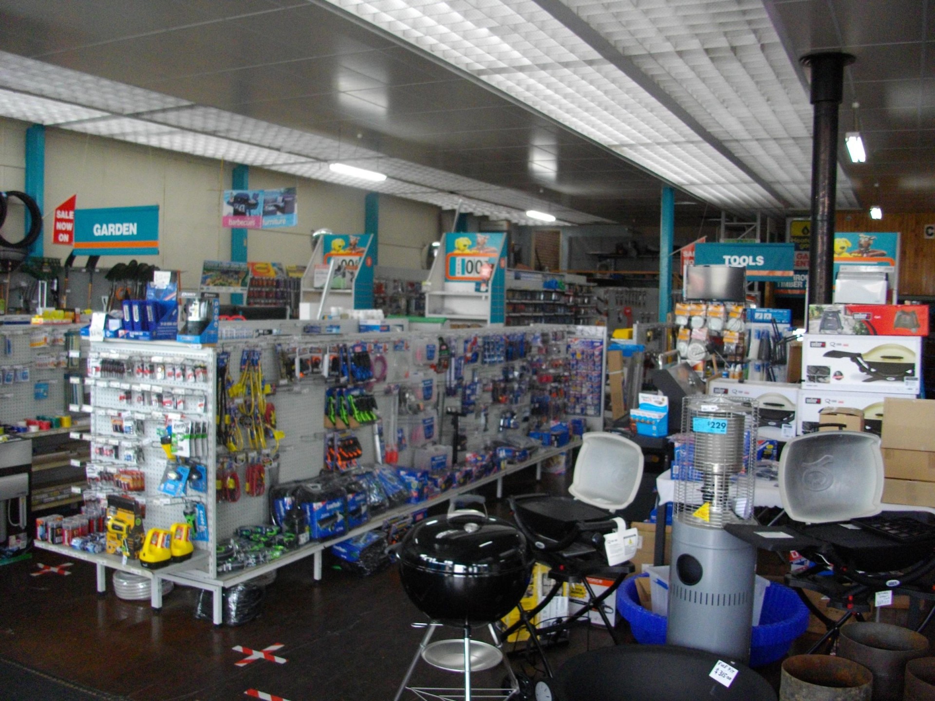 Home Hardware For Sale. 577232 2