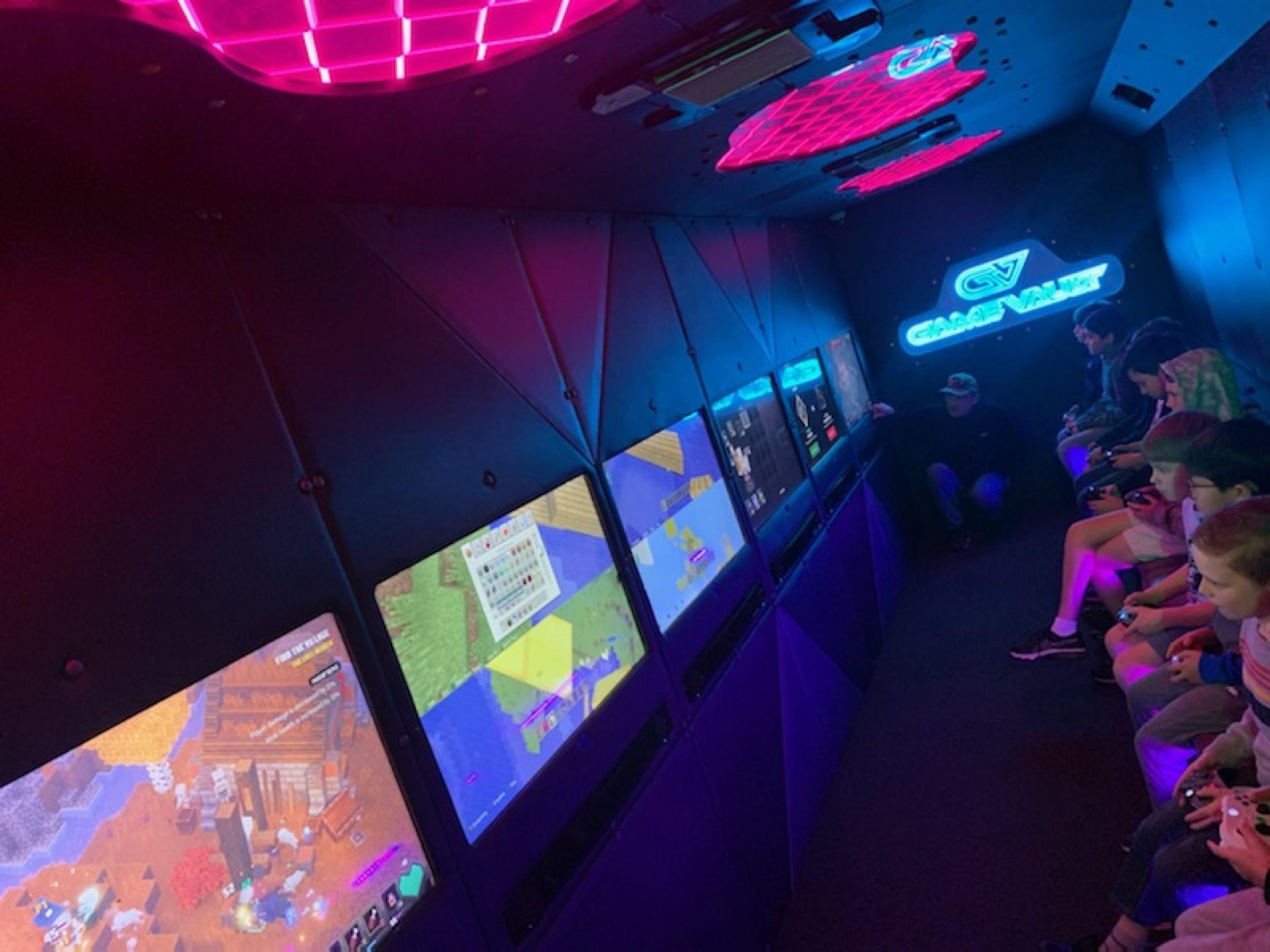 Mobile Gaming Truck For 579311 3