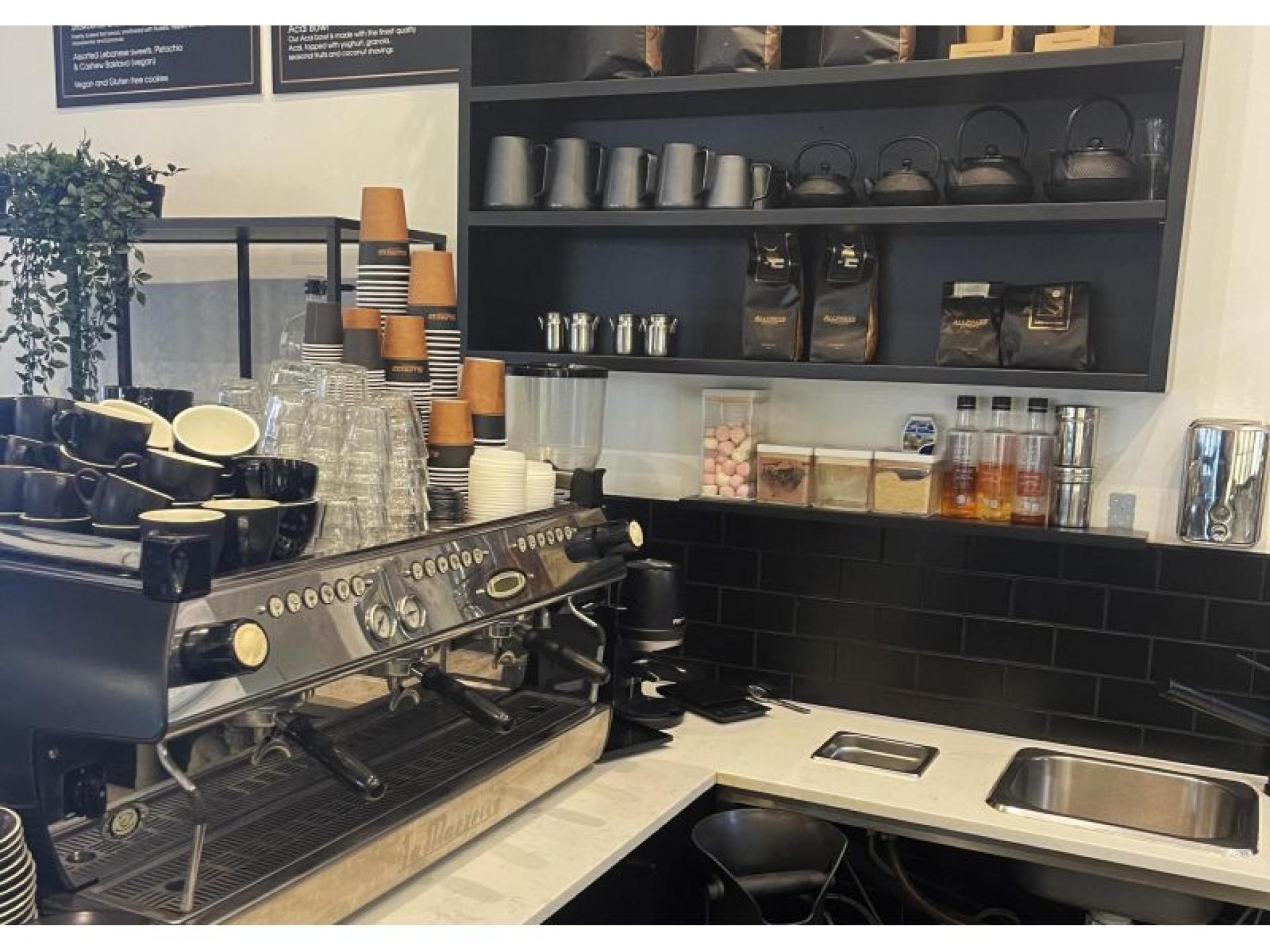 Cafe And Lebanese Bakery 579811 3