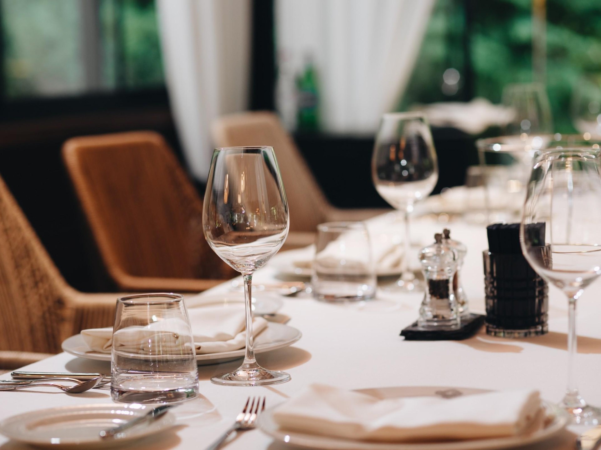 Fully Staffed Ristorante & 580402 2