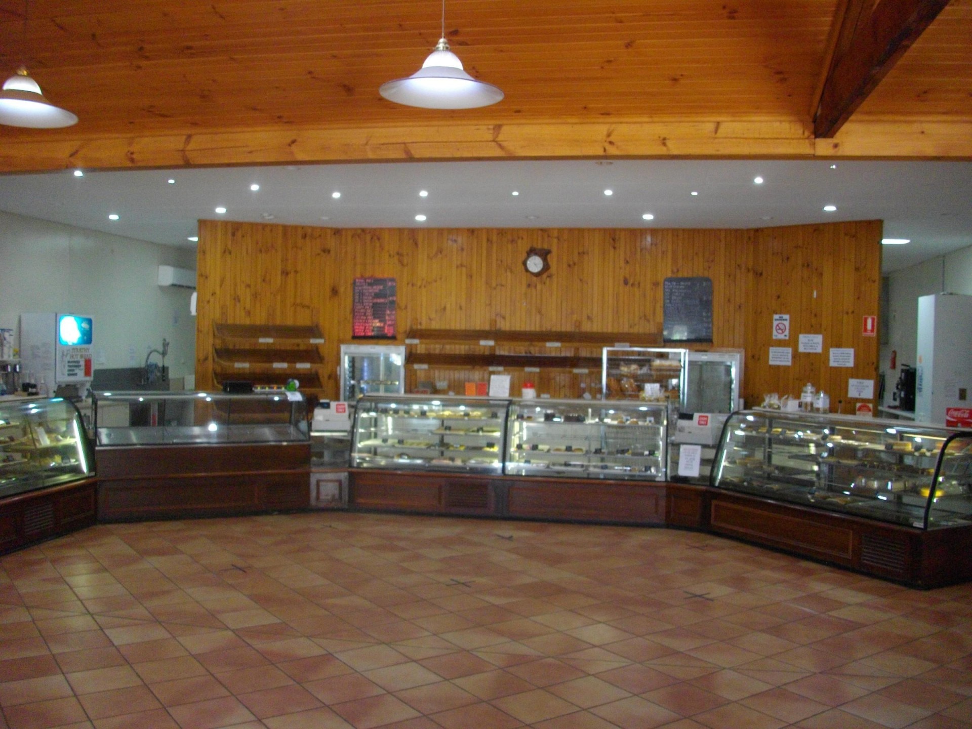 Huge Net Profits. Bakery/cafe 580989 1