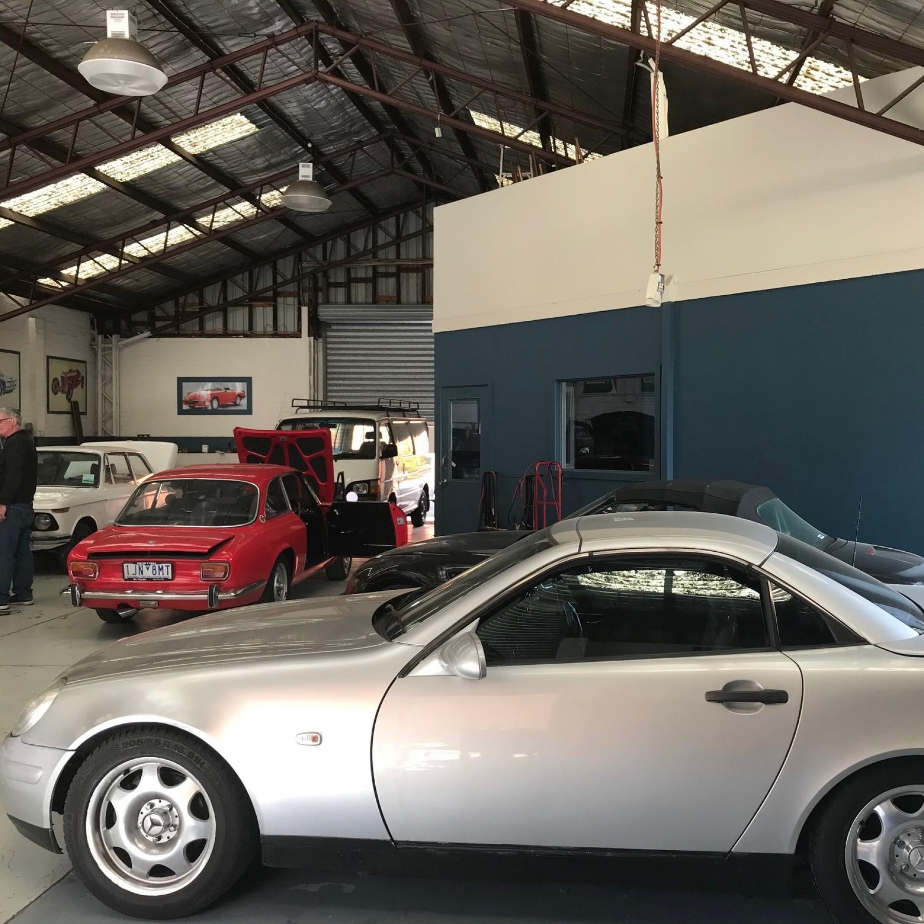 Auto Mechanical Workshop - 580996 2