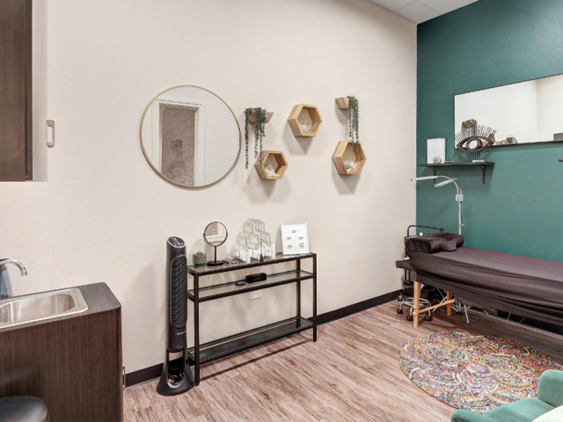 Own A Phenix Salon 581281 3