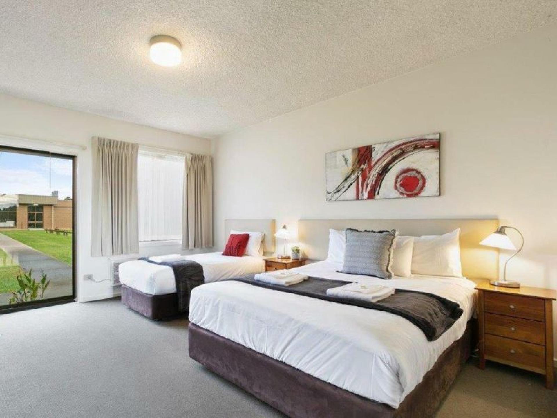 Large Leasehold Offering Steady 583031 3