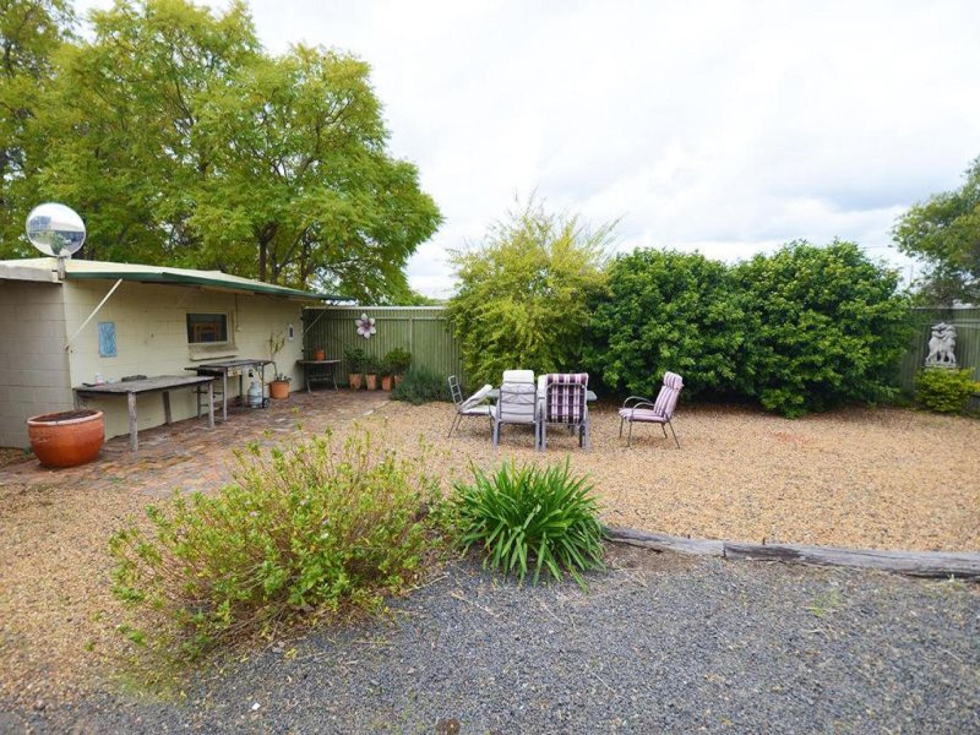 Small Freehold Motel With 583079 2