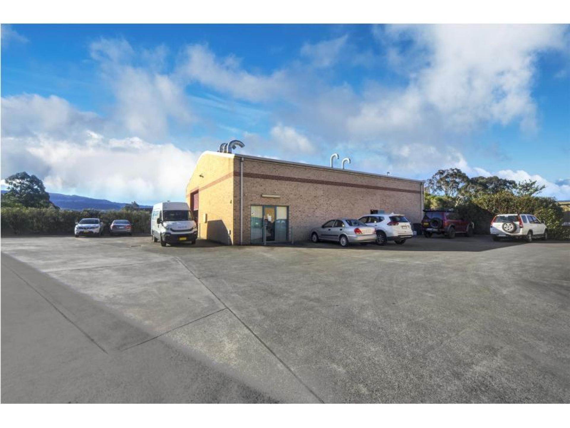 Bomaderry Commercial Laundrette | 583265 3