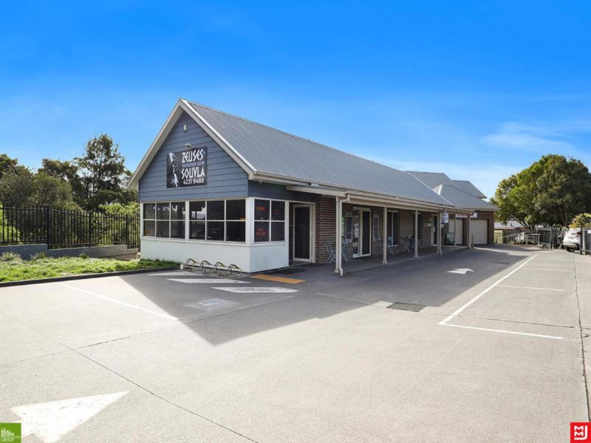 Established Gourmet Deli & 584301 2