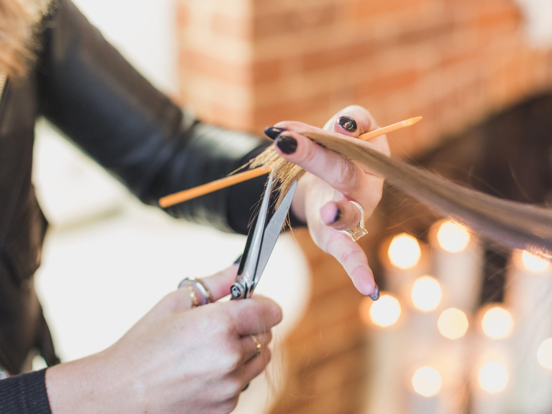 Hair Salon With Low 584867 3