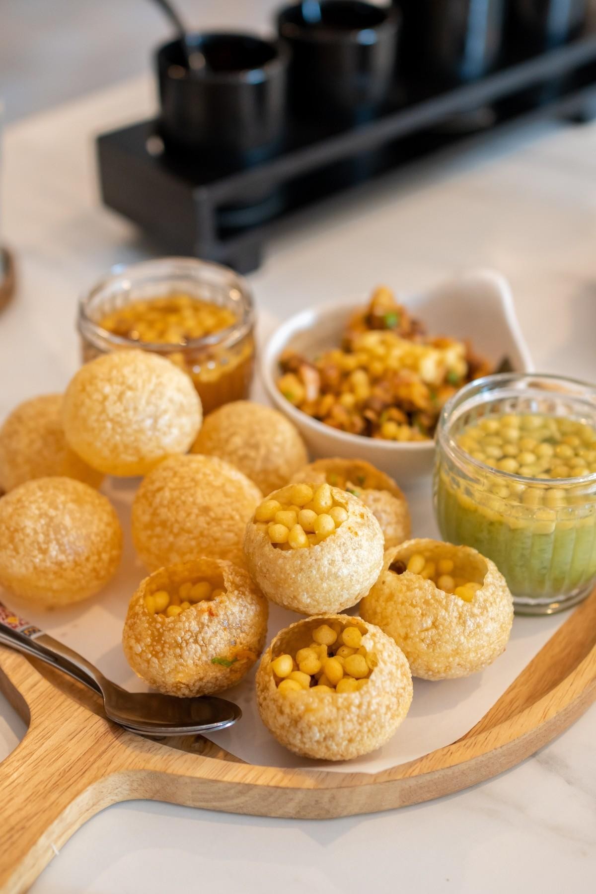 Popular Vegetarian Indian Restaurant 584868 3