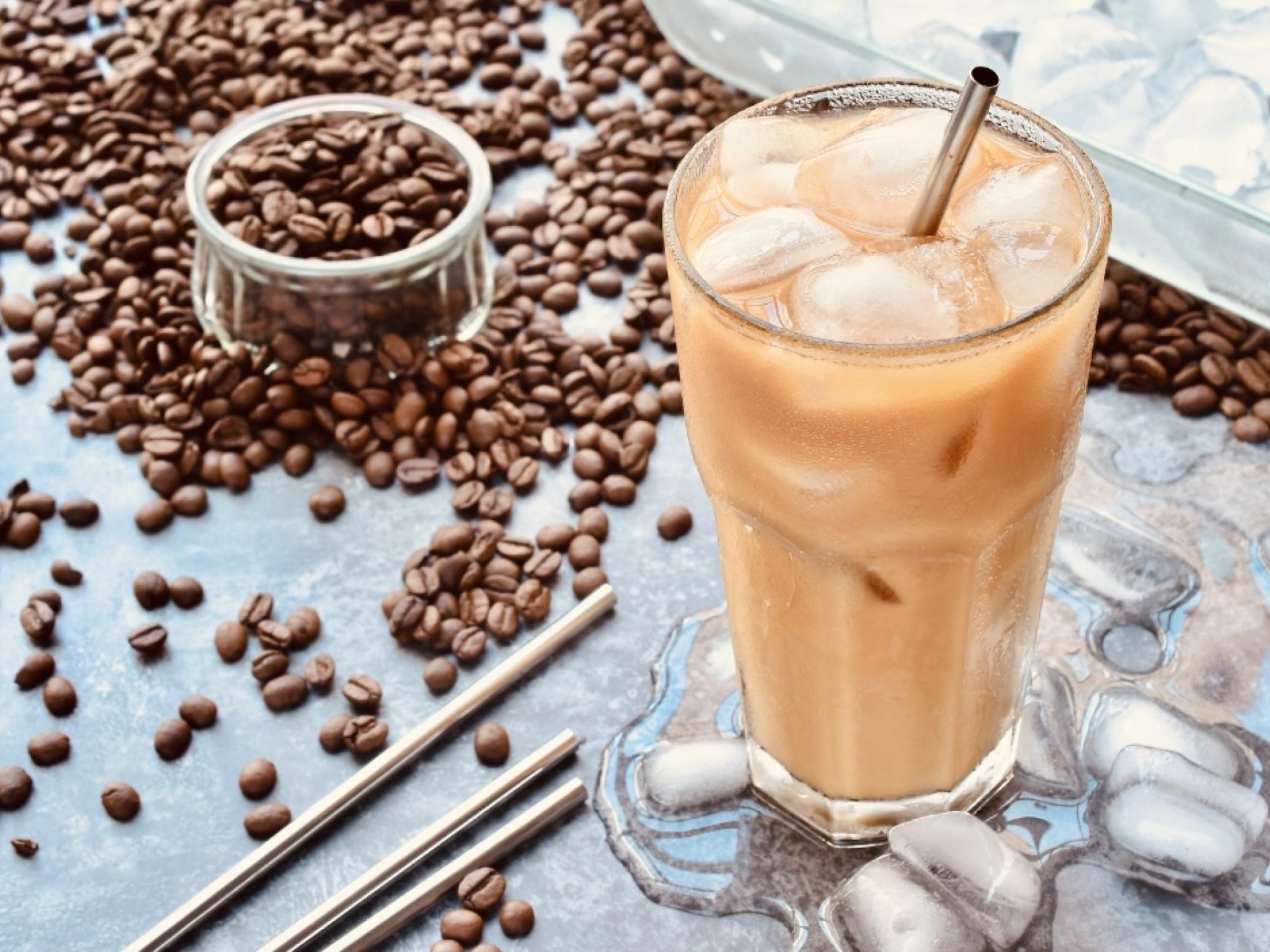 Under Full Management Coffee 586207 3