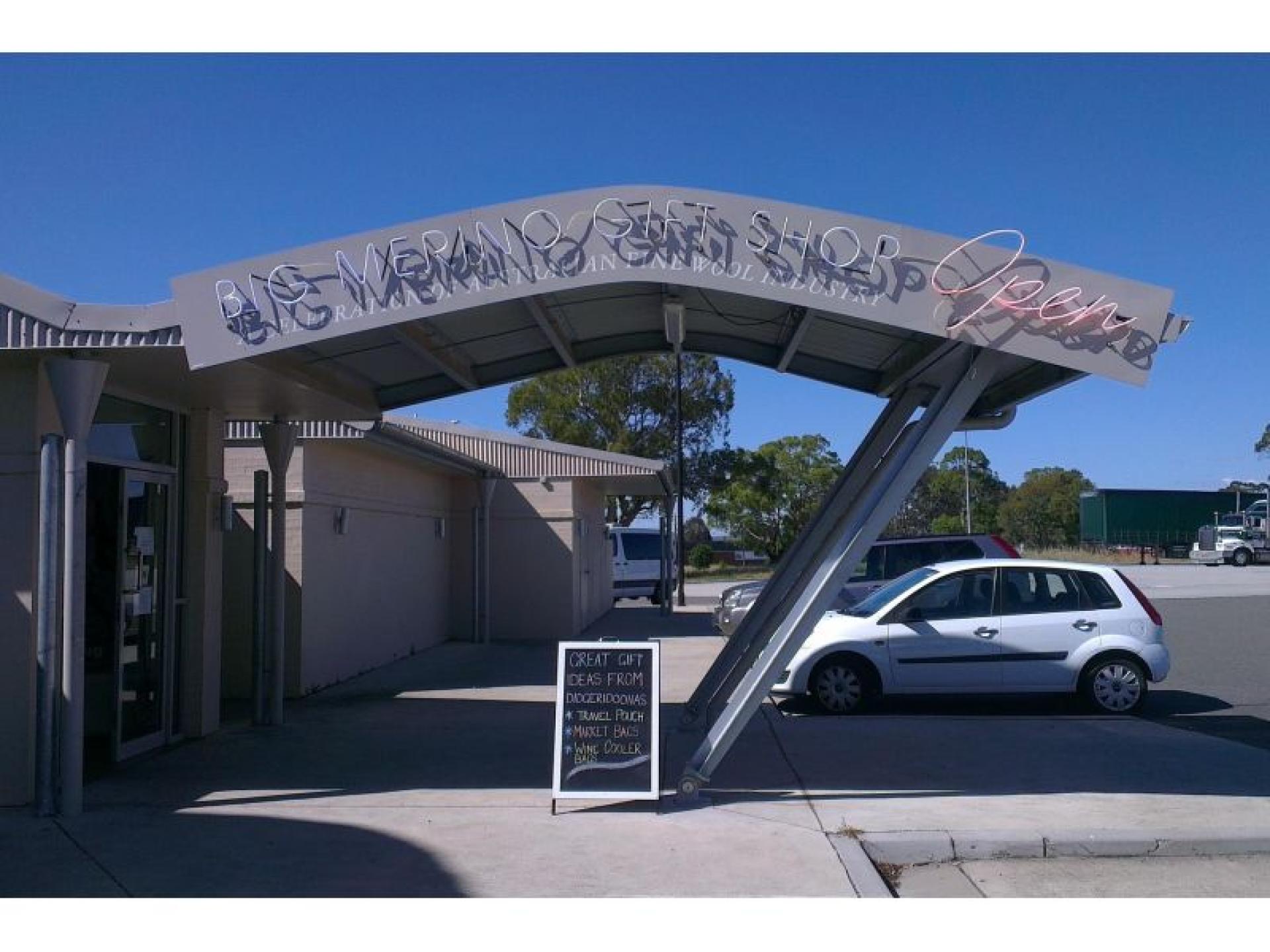 Iconic Goulburn Retail & 586576 2