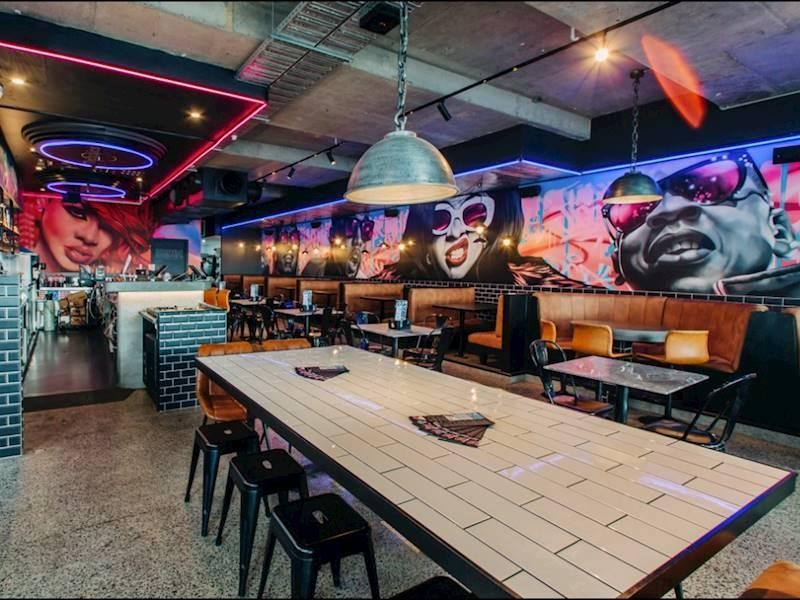 High Performing Milky Lane 589131 2