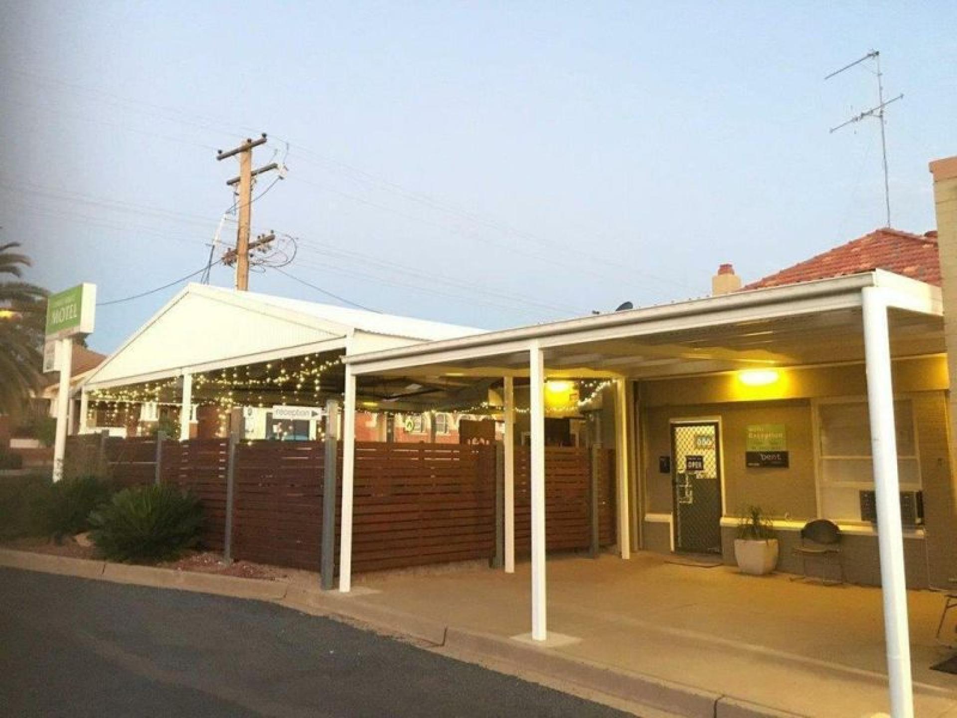 Super Motel Investment Opportunity! 590386 2