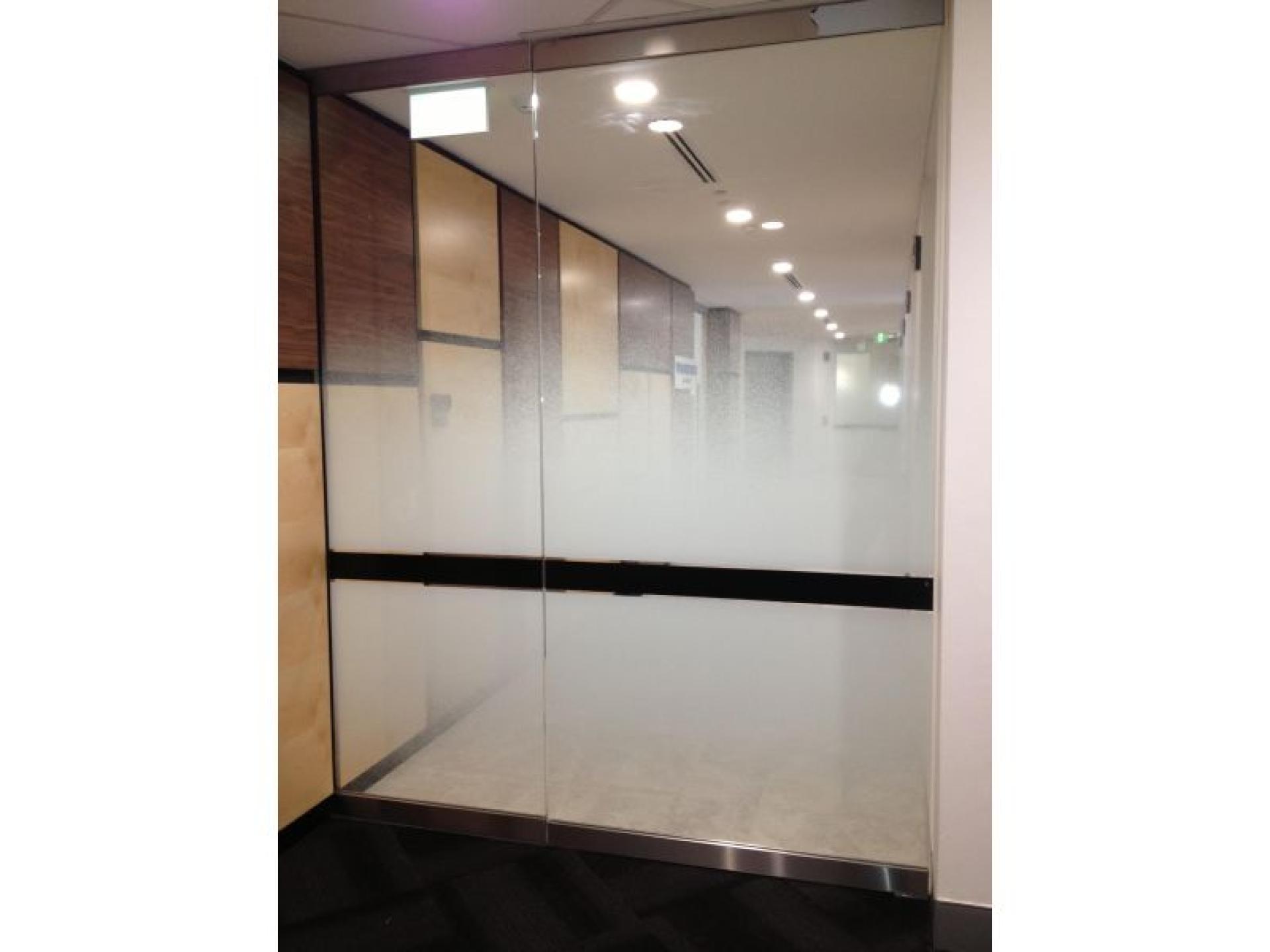 Commercial Window Tinting - 590710 3
