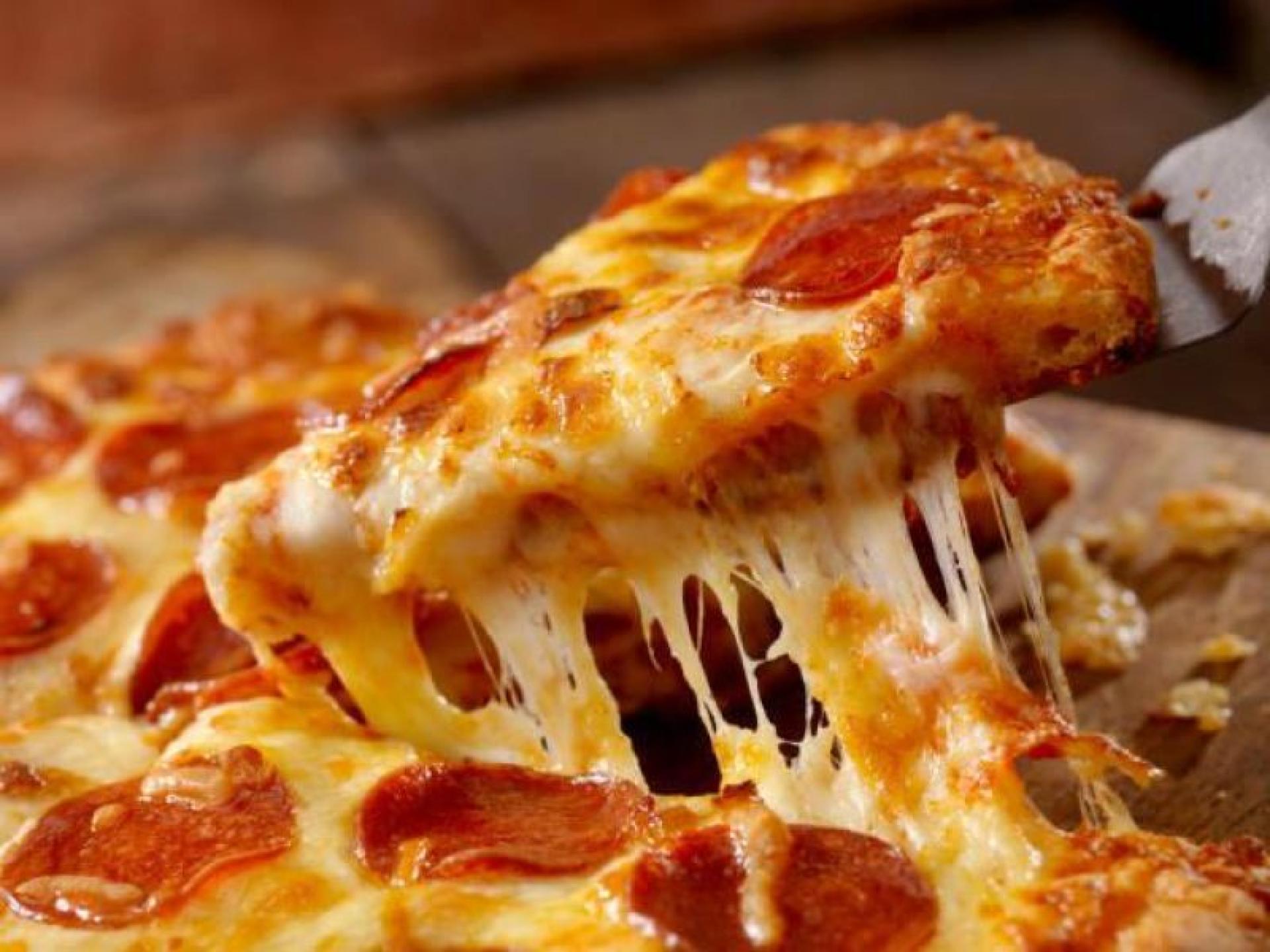 Well Equipped Pizza Restaurant 592596 1