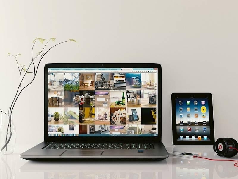 Computer Sales & Services. 592630 2