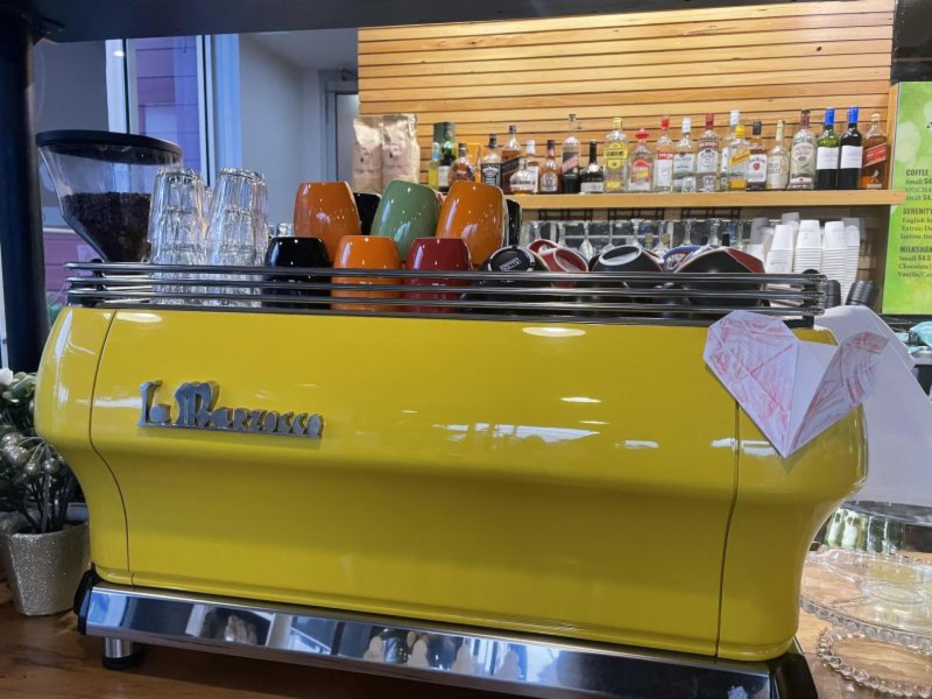 6 Days Popular Café 592728 1