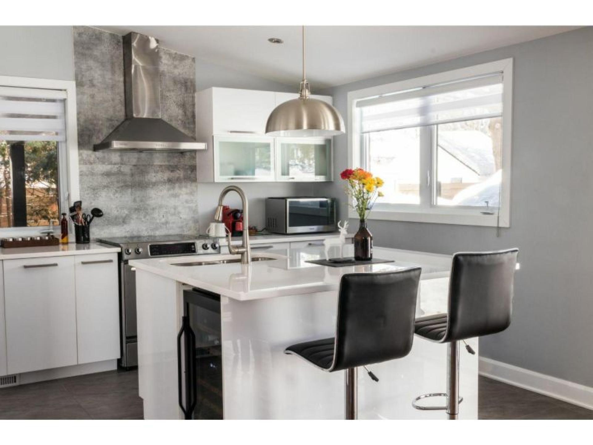 Sold! Kitchen And Custom 594133 2
