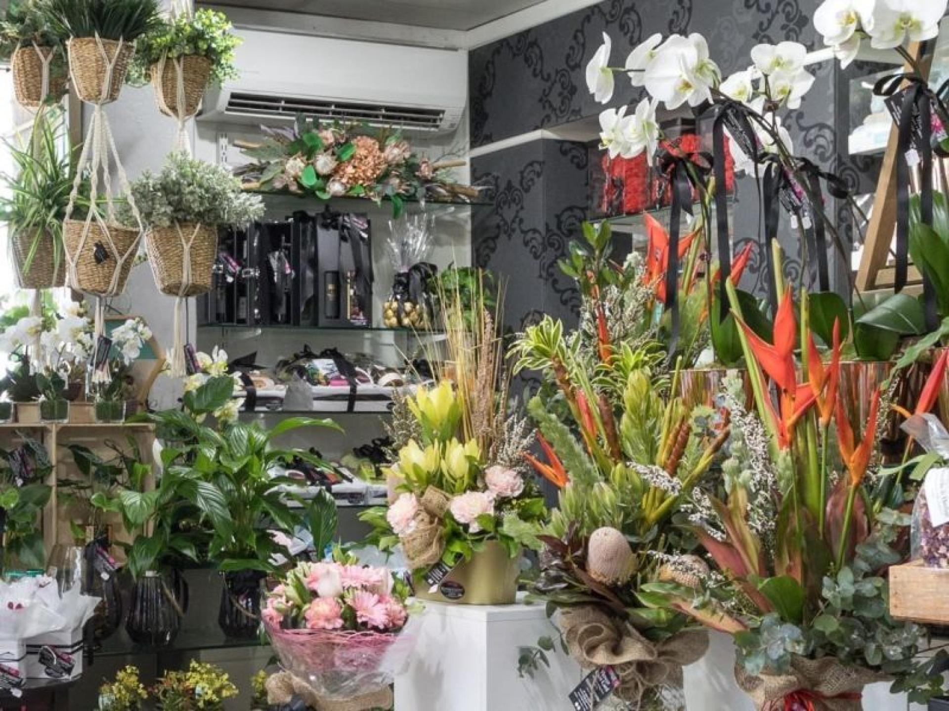 Sold! Florist And Gift 594192 3