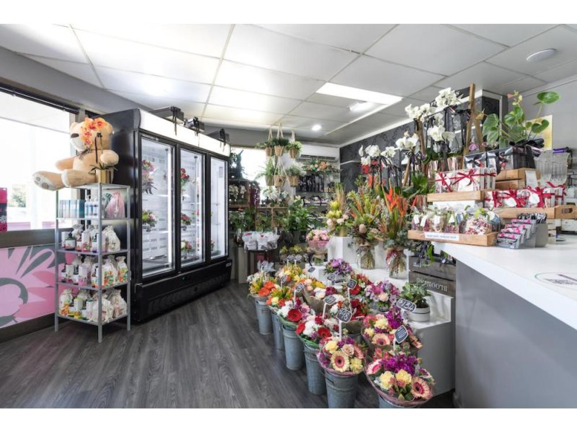 Sold! Florist And Gift 594192 1