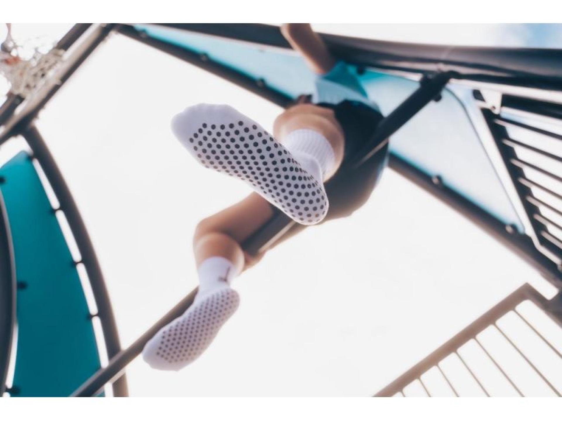 Online Ecommerce Retail Socks 594200 2