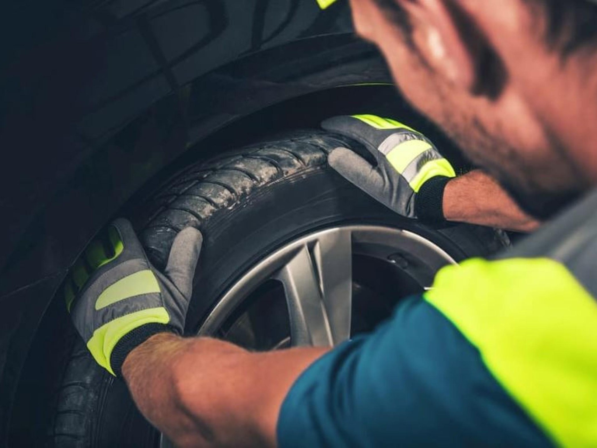 Tyre & Auto Service 594217 3