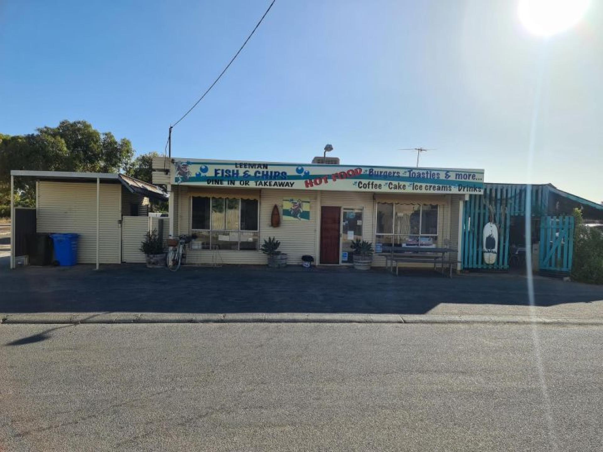 Sold = Freehold Business 594239 1