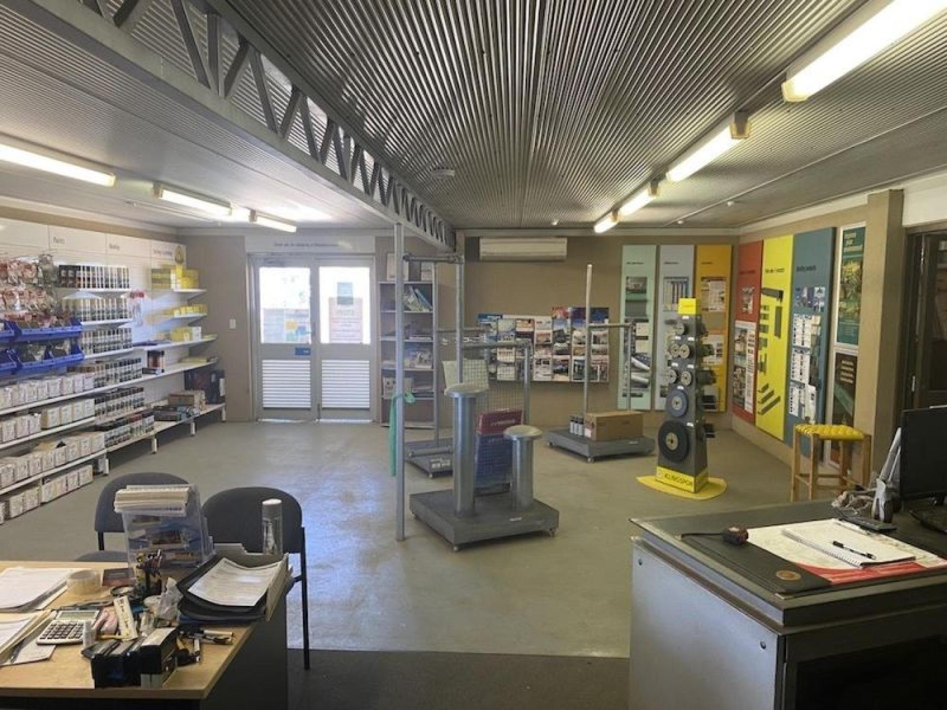 Shed Garage And Patio 594282 3