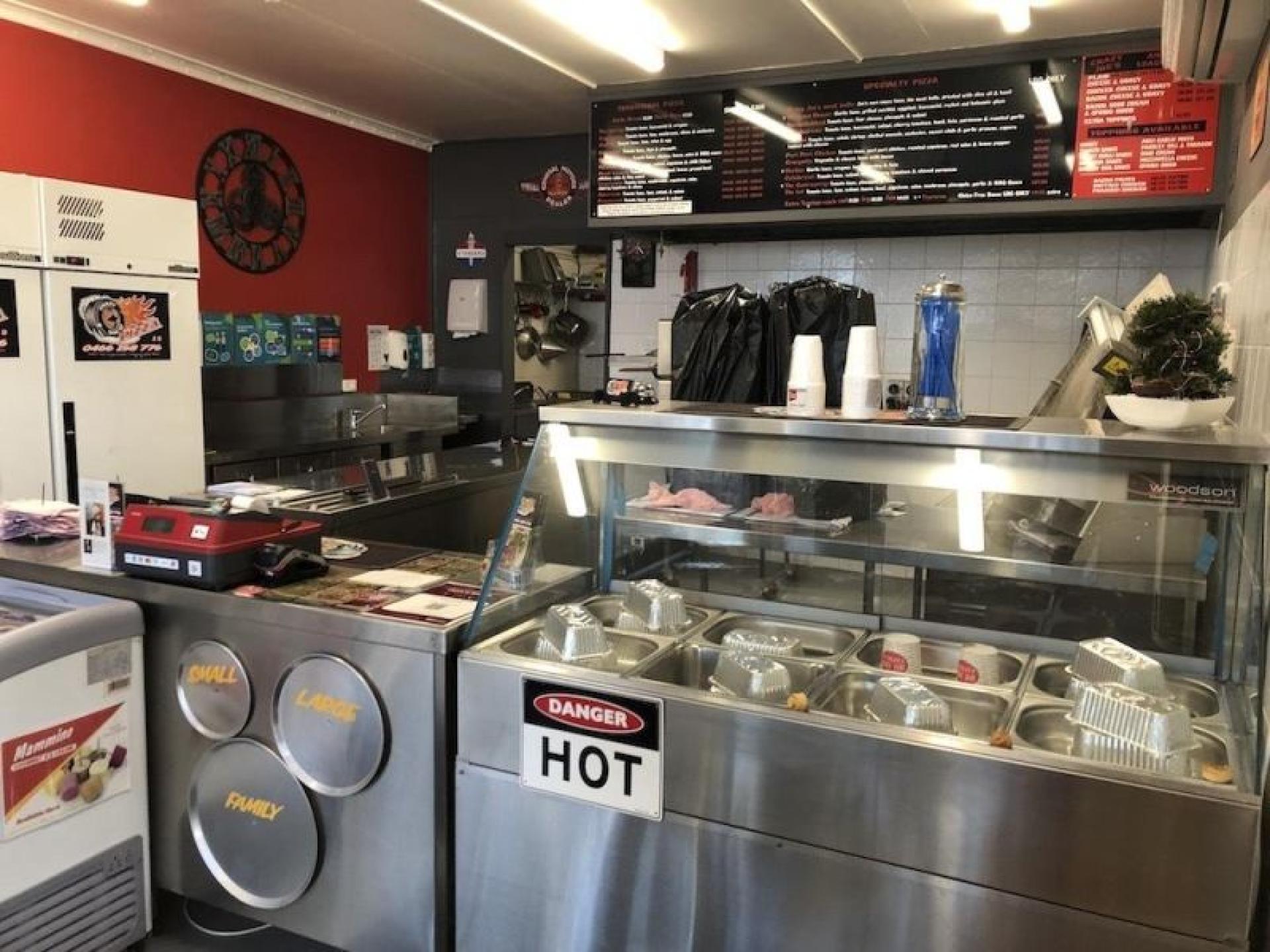 Gourmet Pizza Shop In 594303 2
