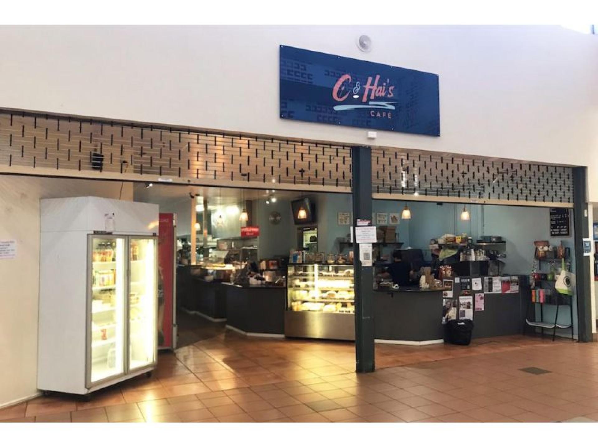 Under Offer - Cafe 594379 1