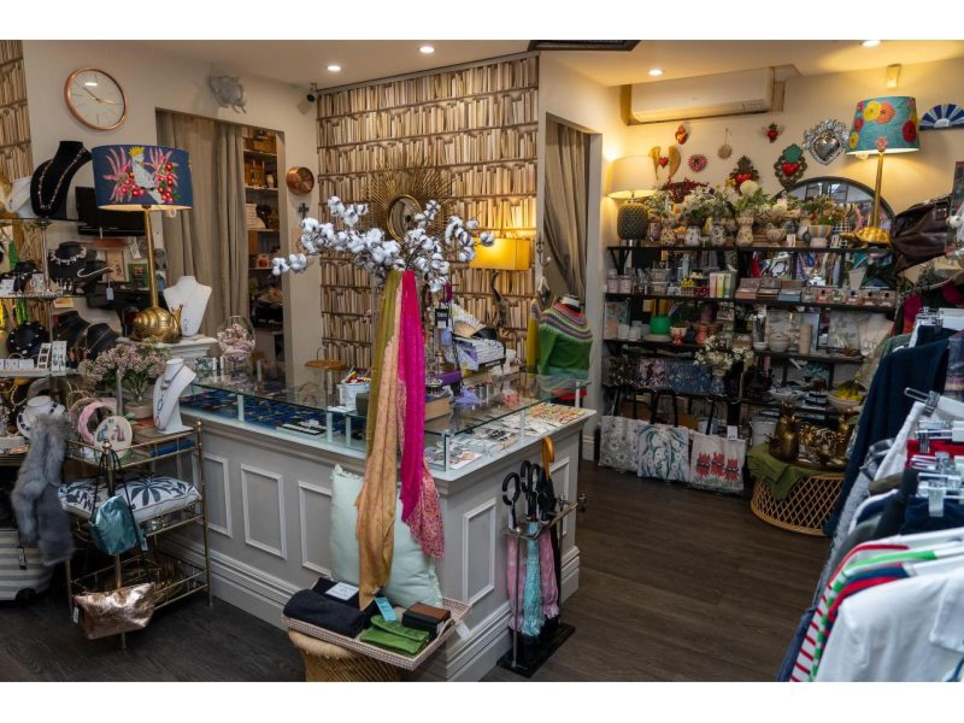 Unique Retail Lifestyle Store 594474 2