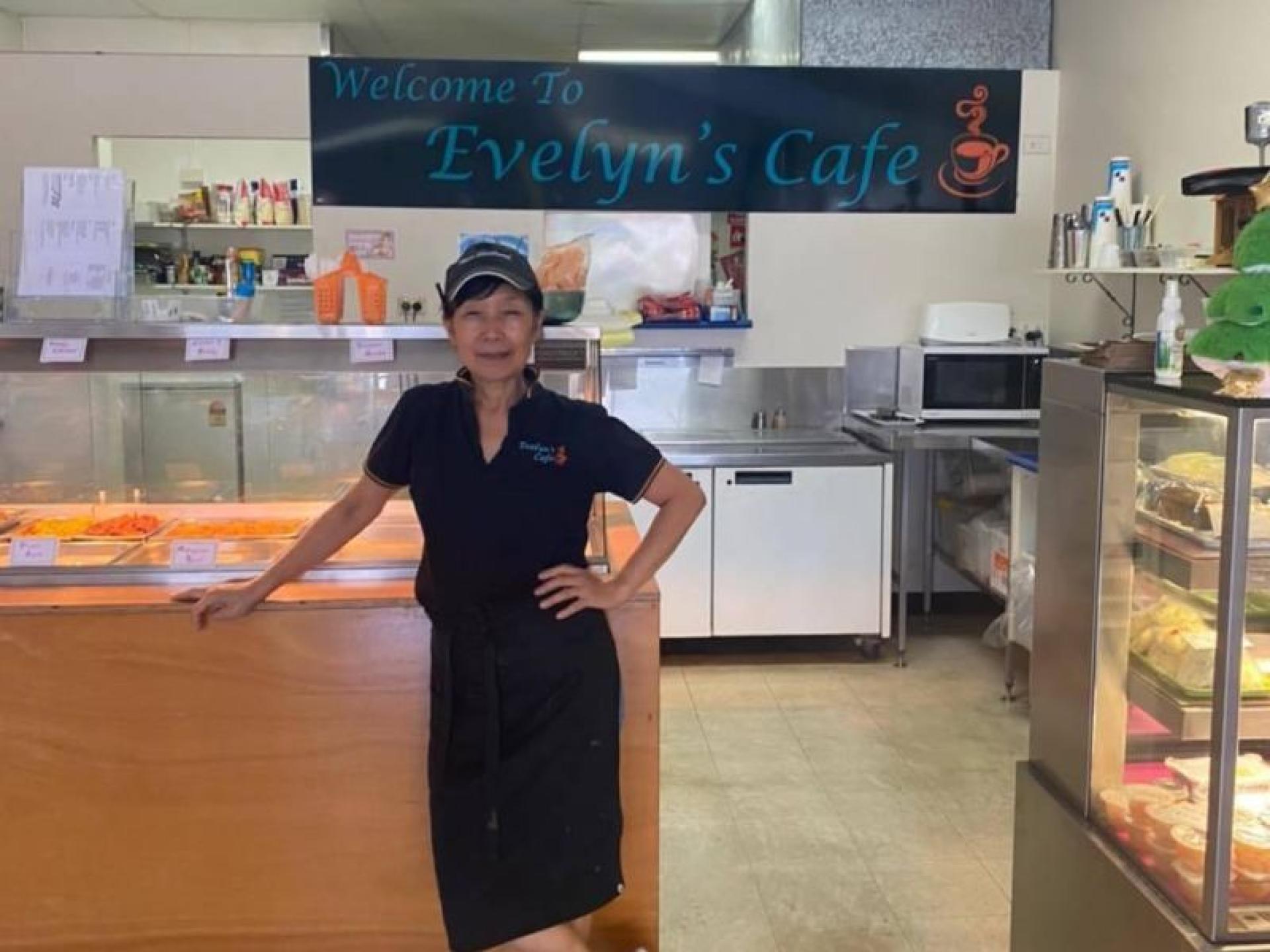 Under Offer - Takeaway 594489 2