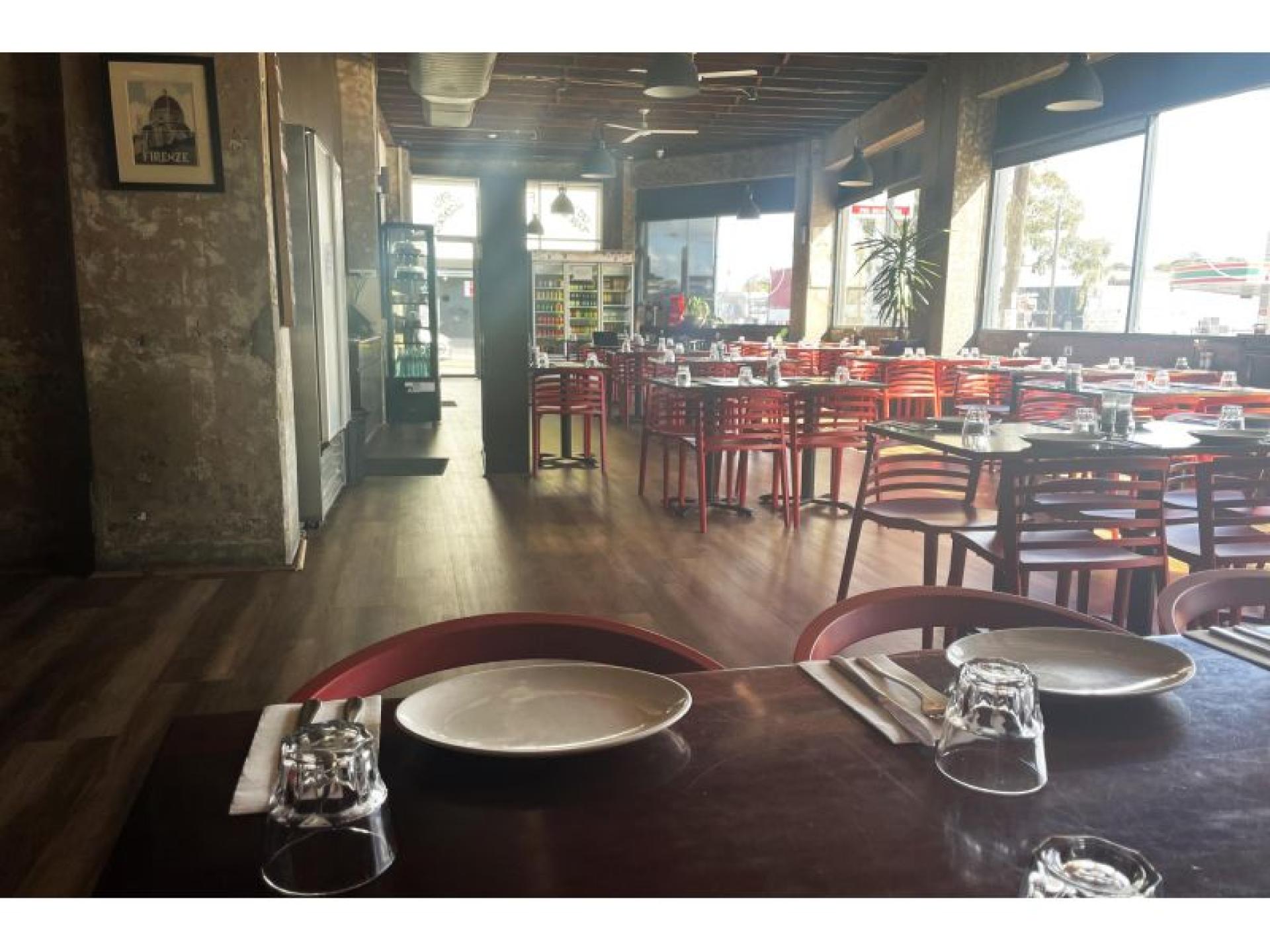 Italian Pizza-pasta Bar And 594515 2