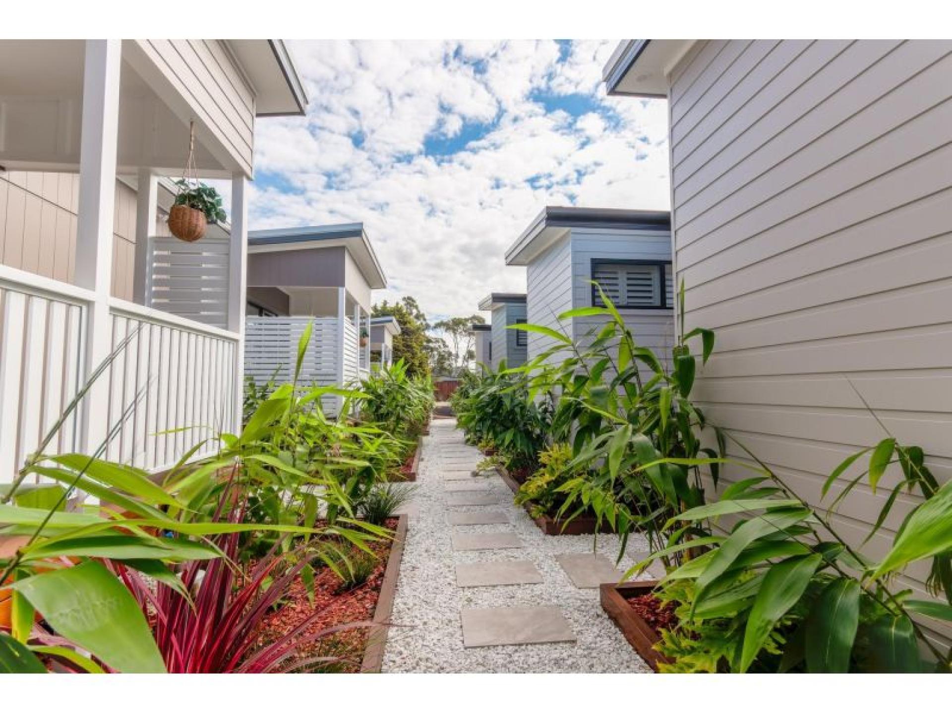 Holiday Accommodation Units For 594552 2