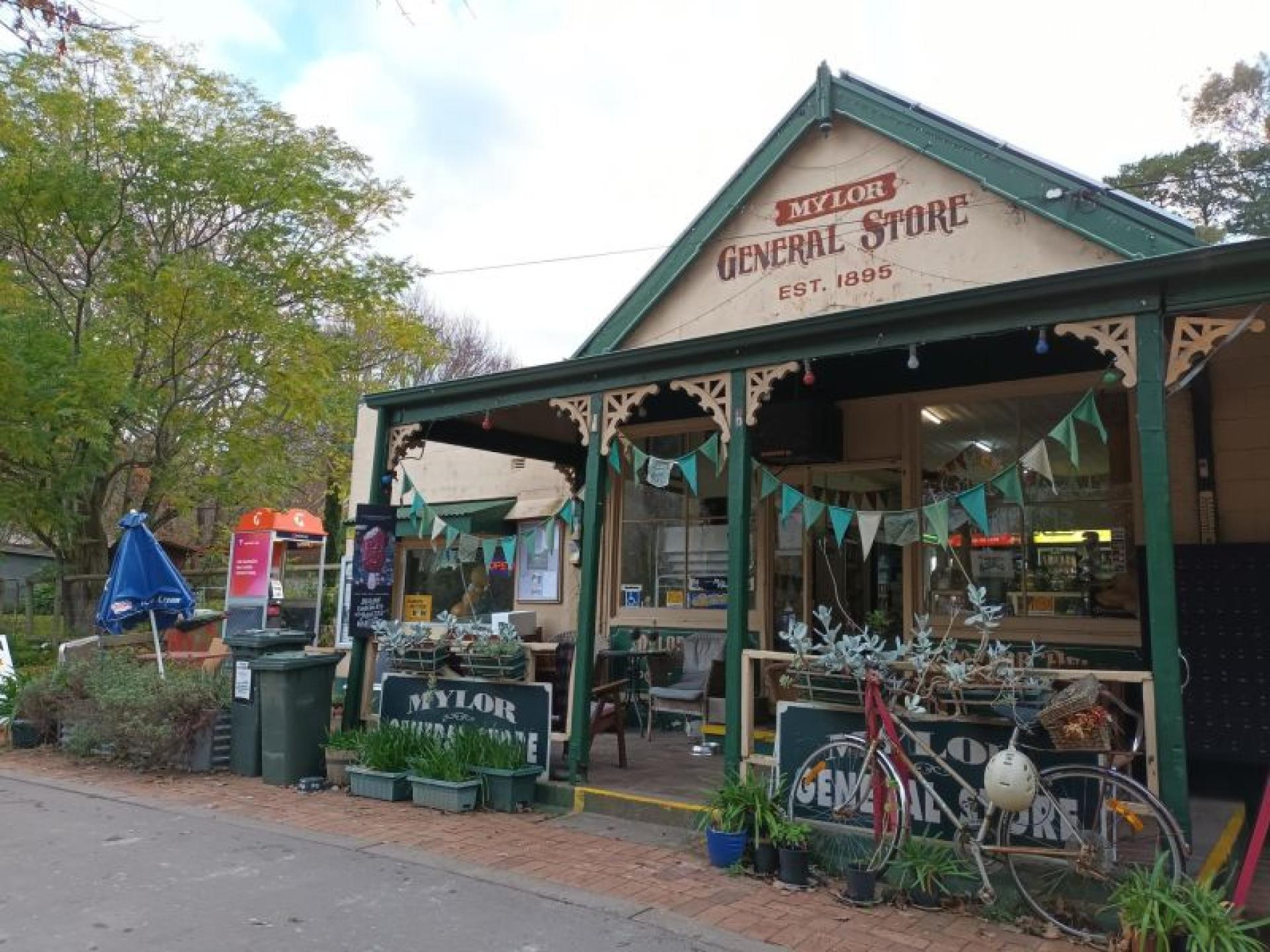Under Offer-general Store In 594583 1
