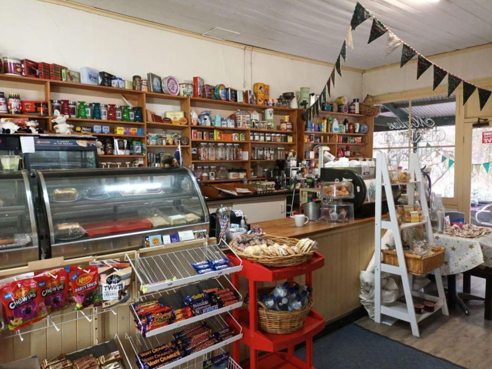 Under Offer-general Store In 594583 2